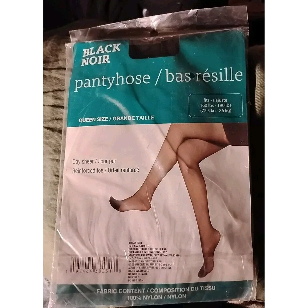 Pantyhose Nylons by Juncture Queen Sz  Black Day Sheer Reinforced Toe Greenbriar